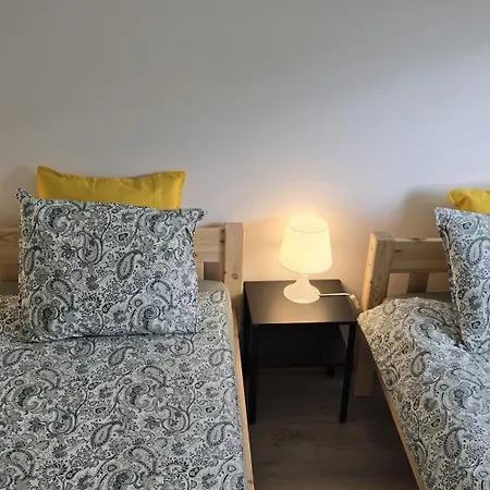 Wenecja Z Ogrodkiem,parking * أوستروف فيلكابورسكي