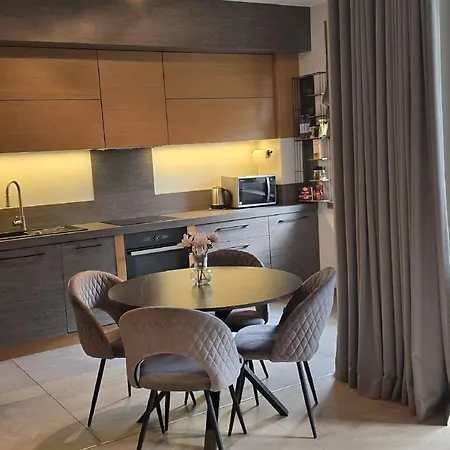 شقة Wenecja Z Ogrodkiem,parking *